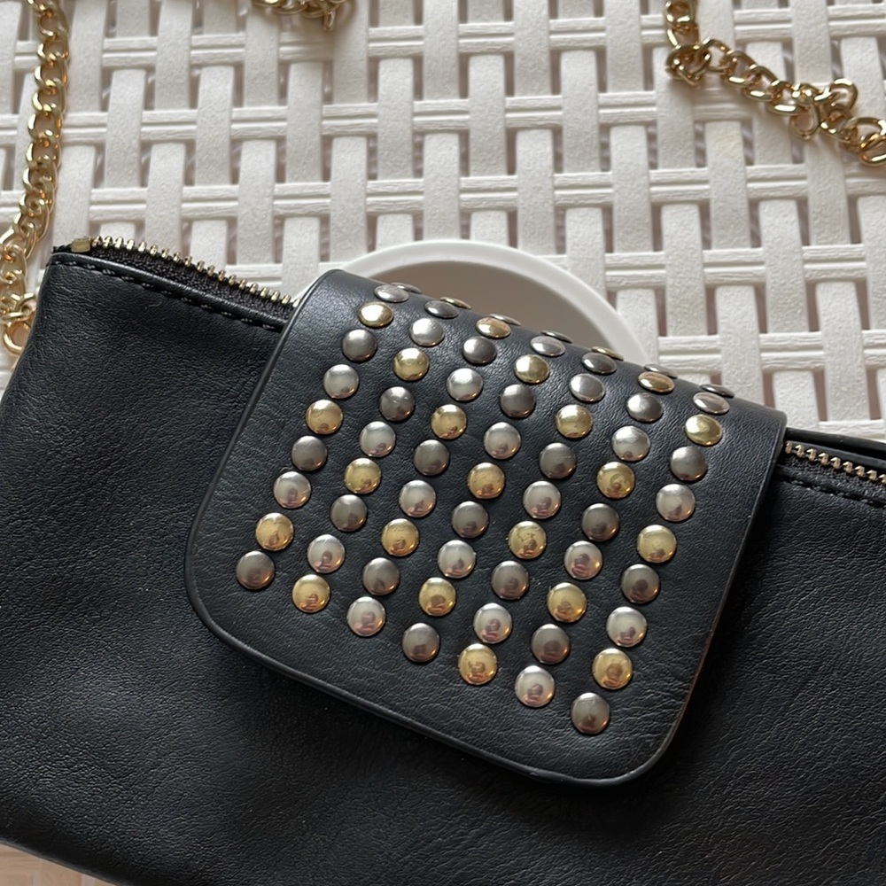 Olivia Miller black/gold/silver crossbody like new! - Picture 2 of 7